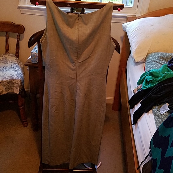 Dress - Picture 3 of 3